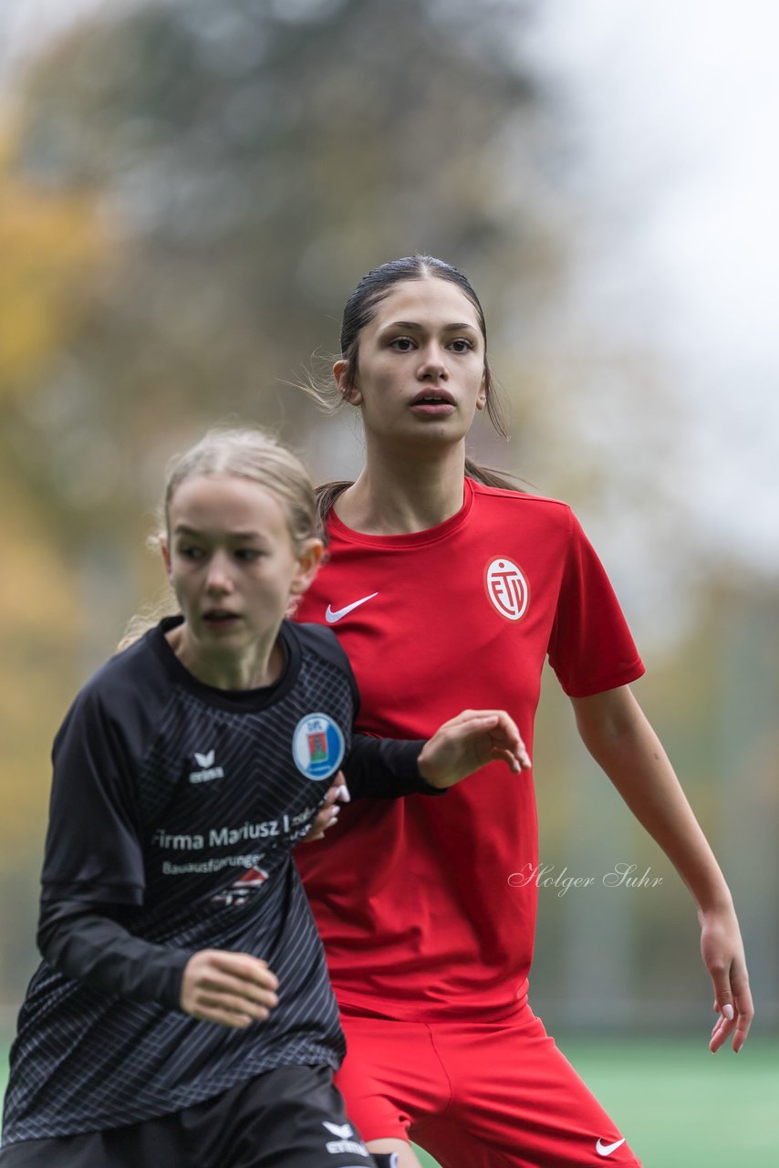 Bild 101 - wCJ VfL Pinneberg - Eimsbuettler TV : Ergebnis: 0:3